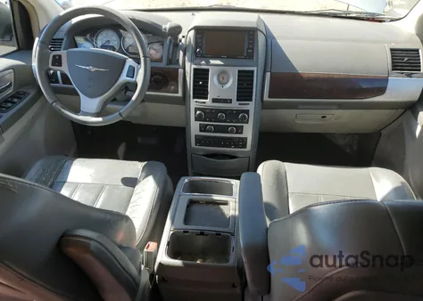 2010 Chrysler Town & Country Touring из США, поврежденный, VIN 2A4RR5DX5AR353160